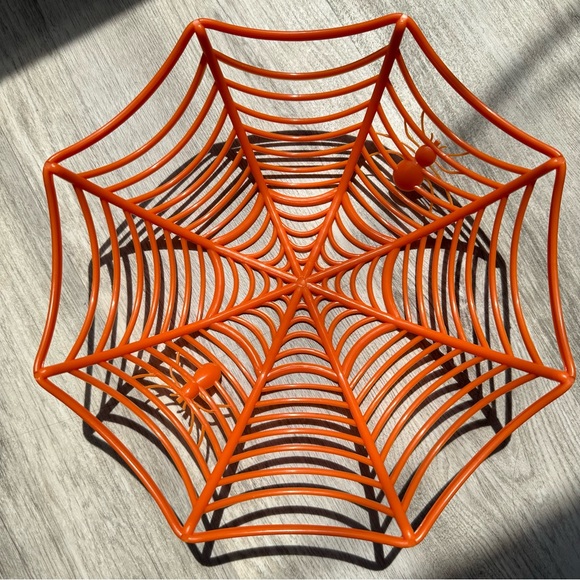Hyde and Eek Spiderweb Halloween Candy Dish - Picture 7 of 8